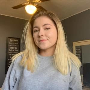 Meet your Posher, Alyssa